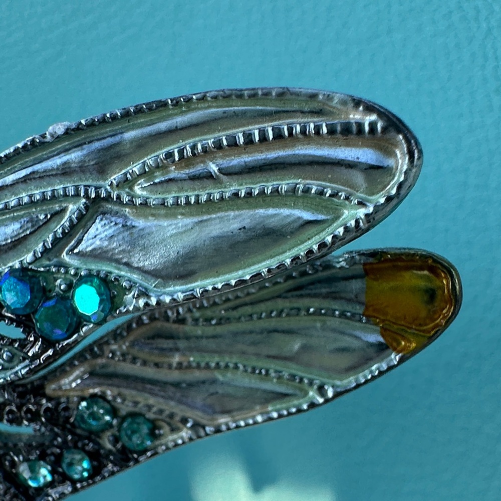Blue Crystal Articulated Tail Sparkly Dragonfly Decorative Accent Pin Brooch - Picture 6 of 9